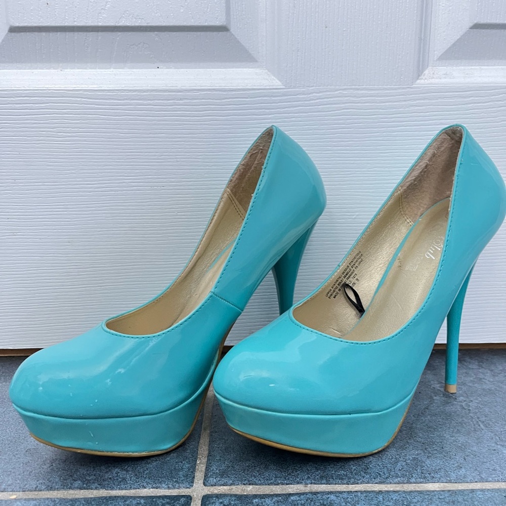 Club Couture Heels Size 9 - Only Worn Once Indoors